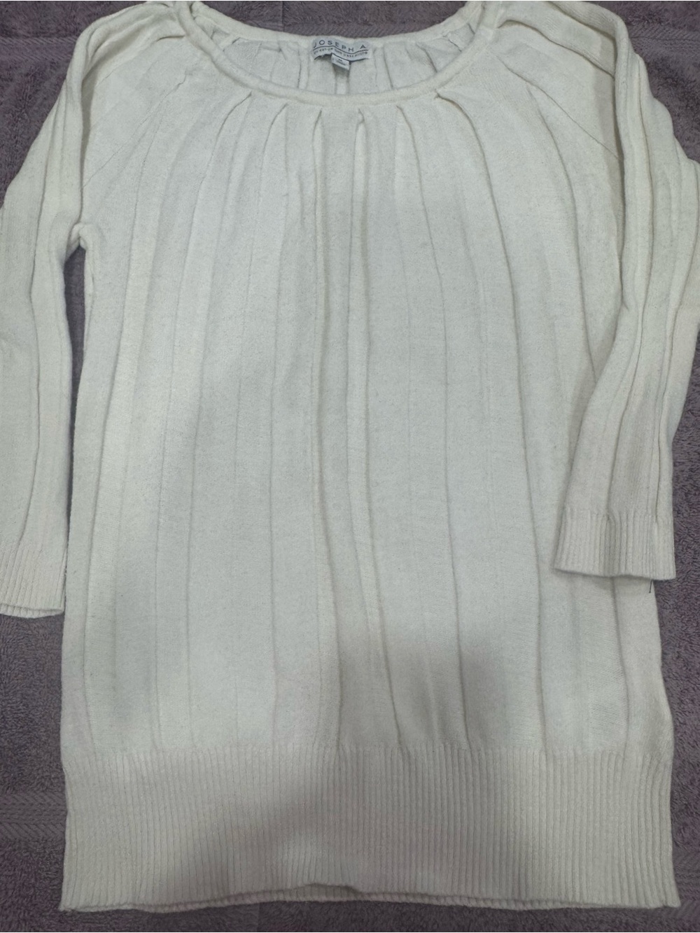 Joseph A Women Sweater M Cream Colored Scoop Neck Ribbed Pullover (CL-5)